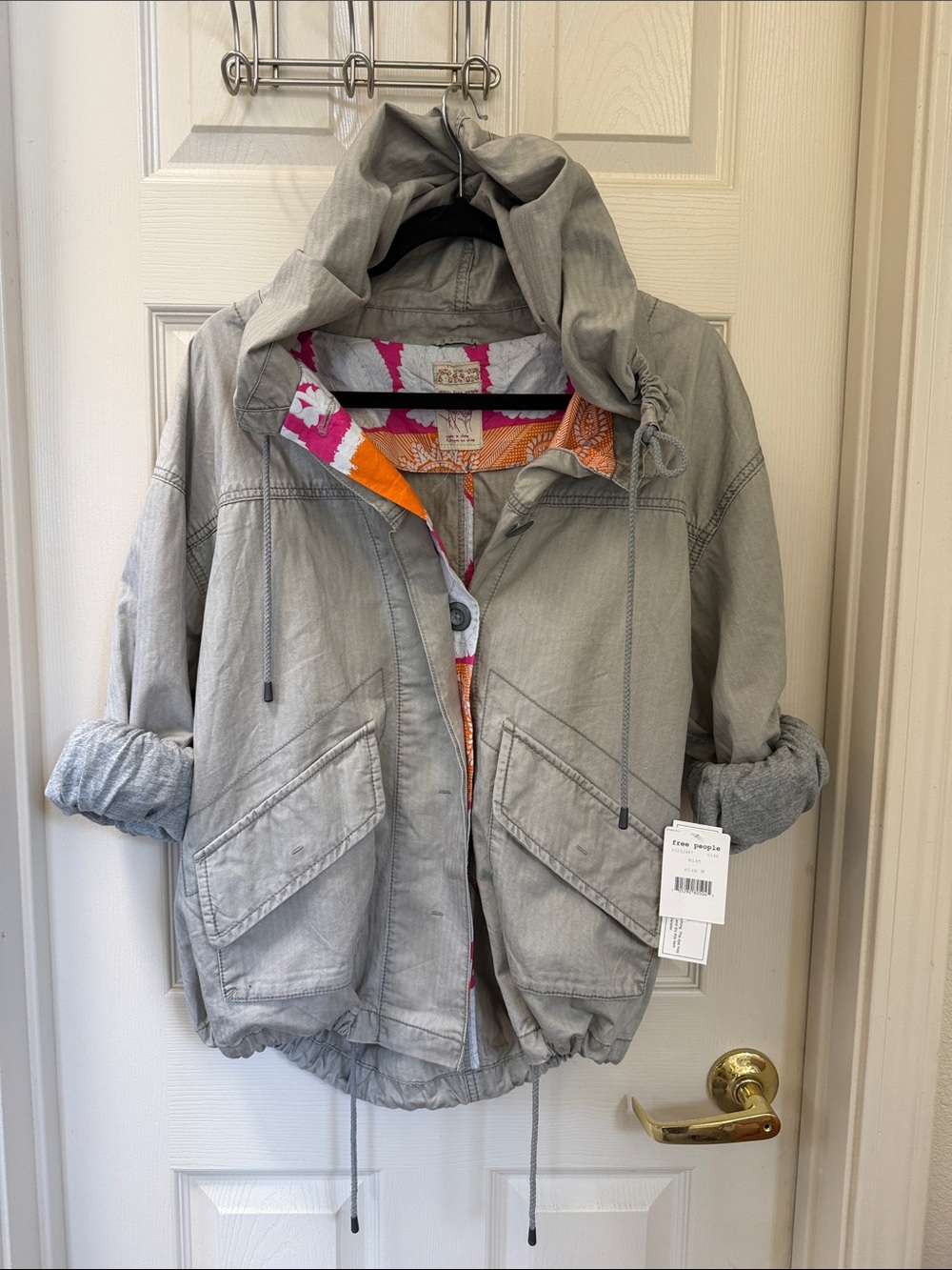 Free People Light Gray Hooded women’s parka/utility jacket size medium NWT